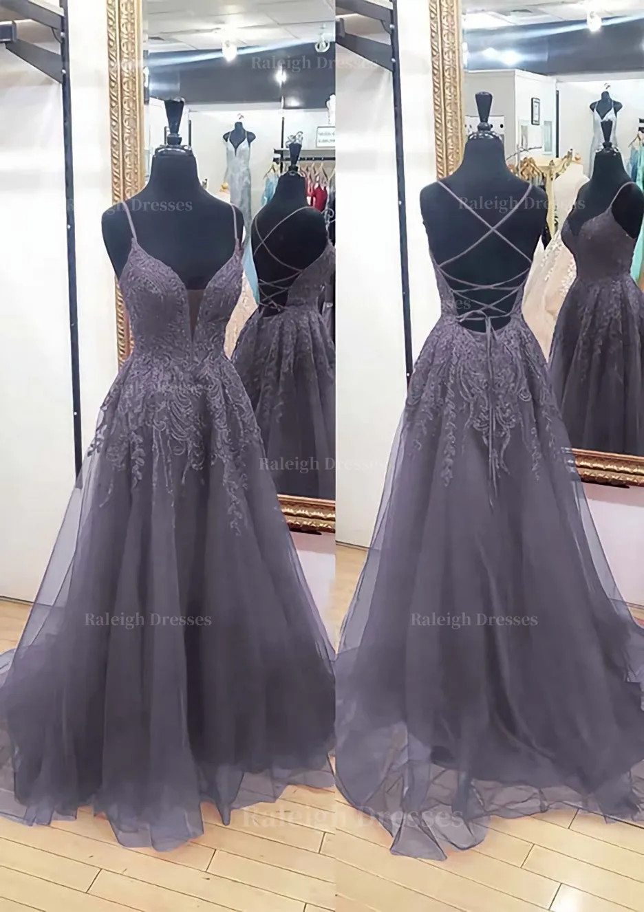 A-line V Neck Sleeveless Chapel Train Tulle Prom Dress With Appliqued Lace