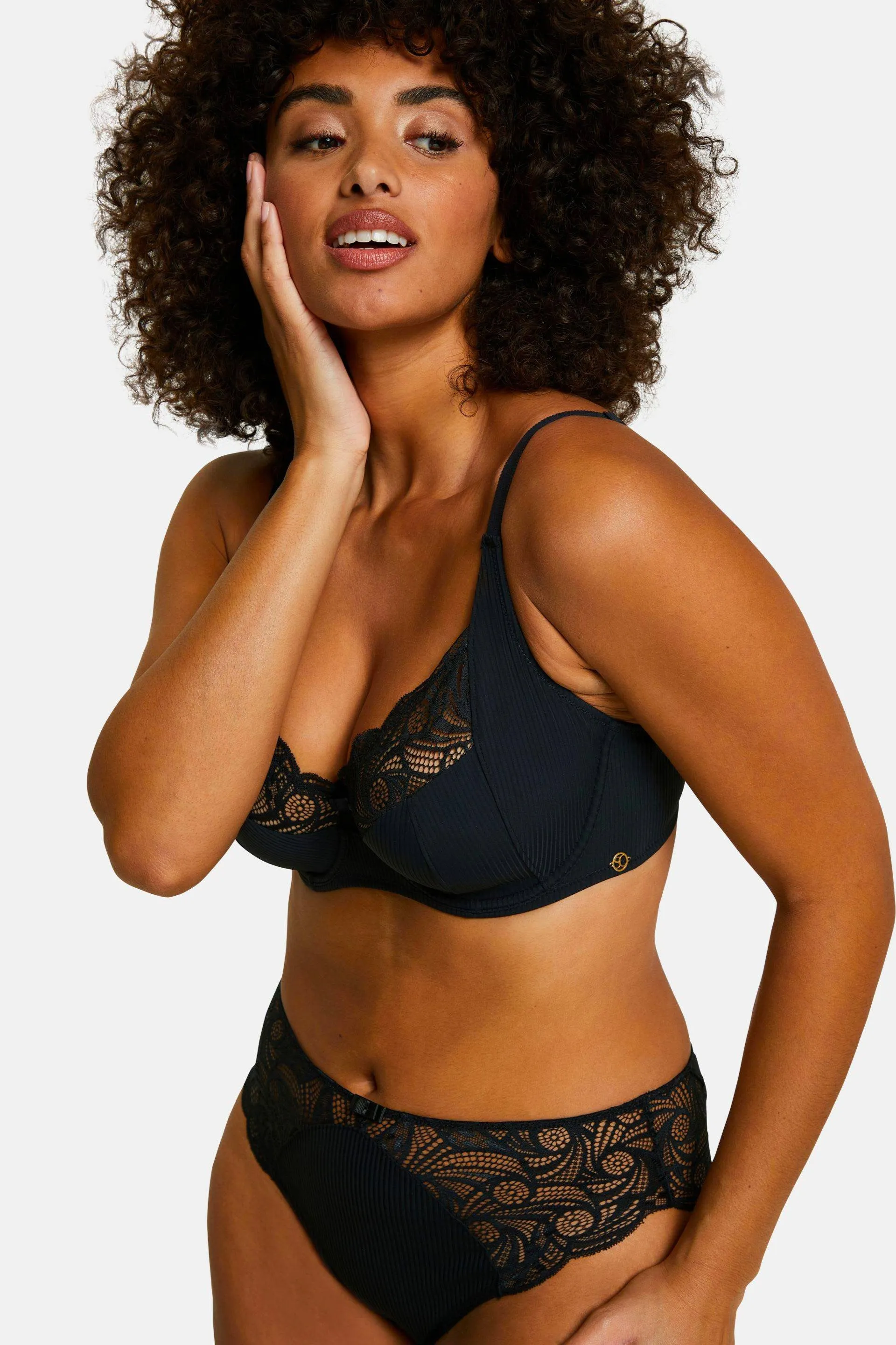 Ariane Essential Full Cover Bra Black