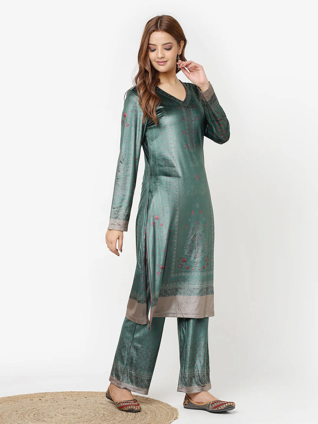 Emerald Green Printed Velvet Kurta Set with Swarovski Work (With Dupatta)