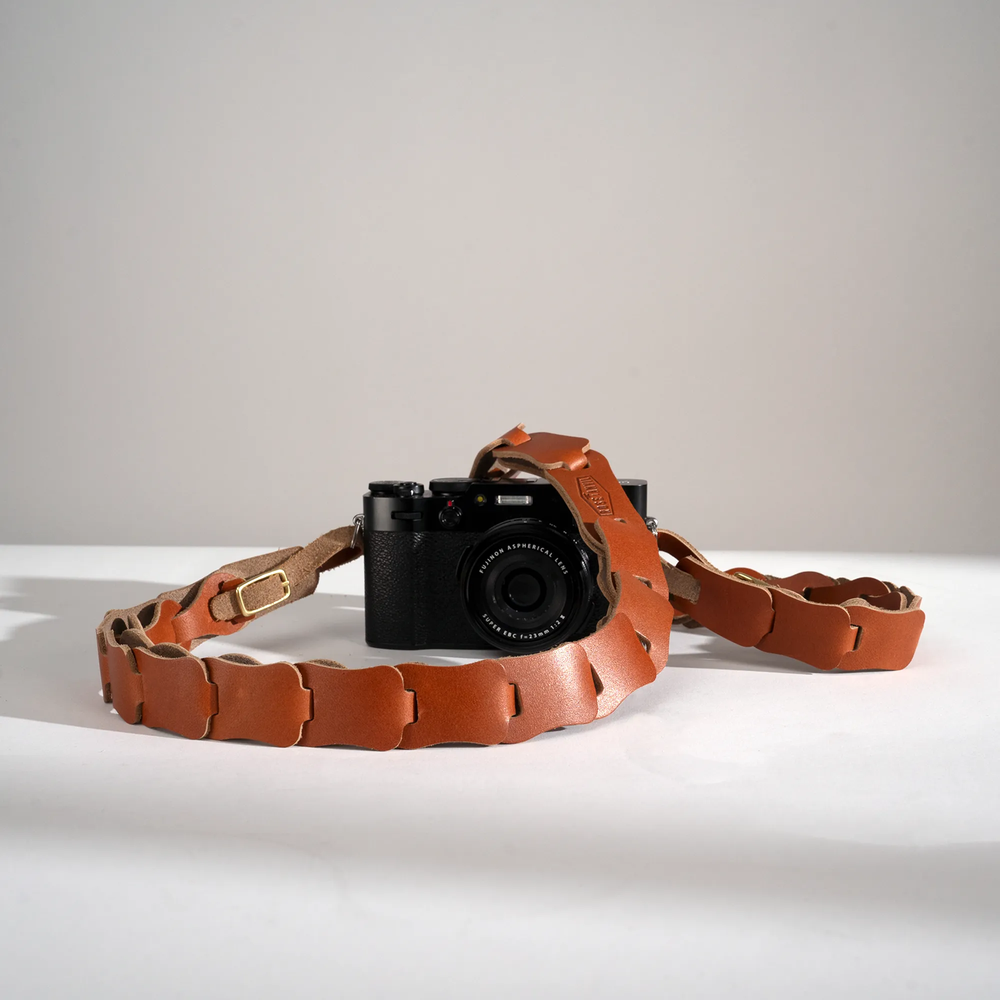 Lasso Link Neck Strap